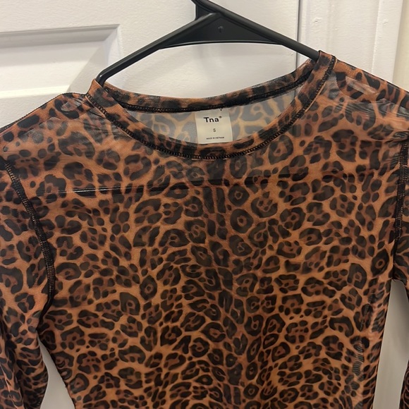 Long sleeve TNA sheer top - Picture 4 of 5